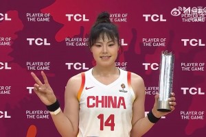 好像瘦了些更美啦😍李月汝回归首秀收获本场最佳！！